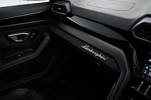 Used Lamborghini Urus 2023 for sale - 74703836: Photo 17