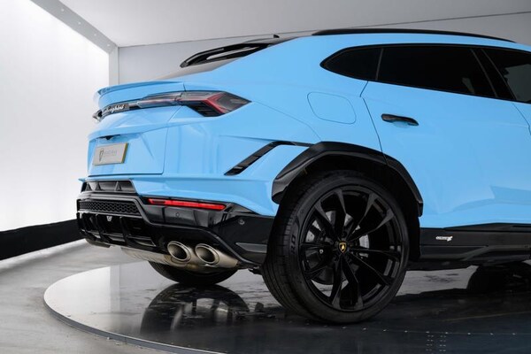 Used Lamborghini Urus 2023 for sale - 74703836: Photo 19