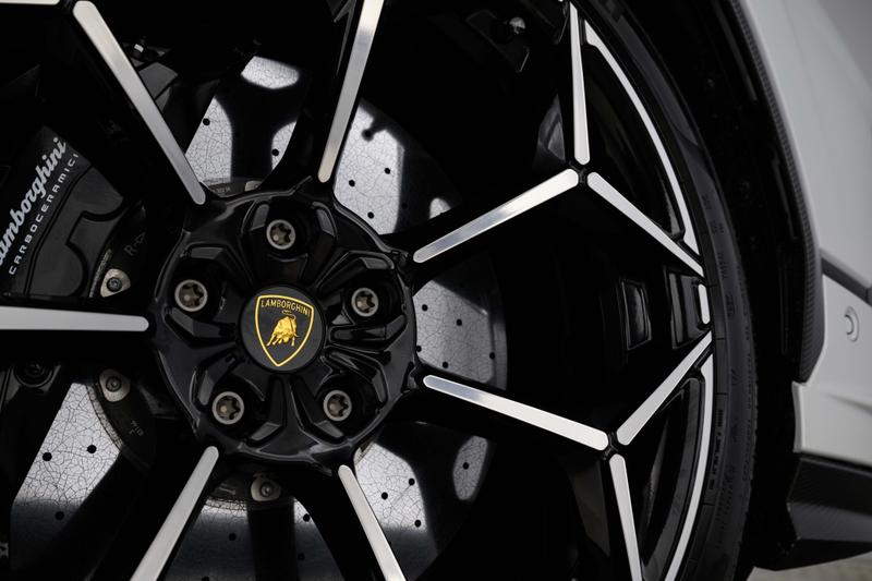 Used Lamborghini Urus 2025 for sale - 77340074: Photo 17