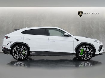 Used Lamborghini Urus 2024 for sale - 77746769: Photo