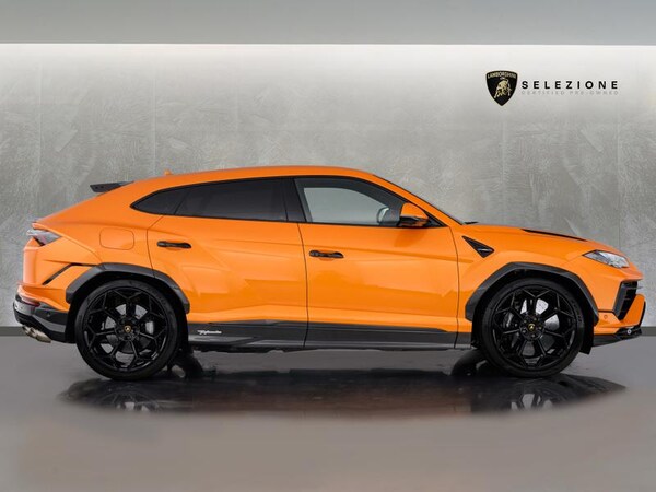 Used Lamborghini Urus 2024 for sale - 74339888: Photo 2
