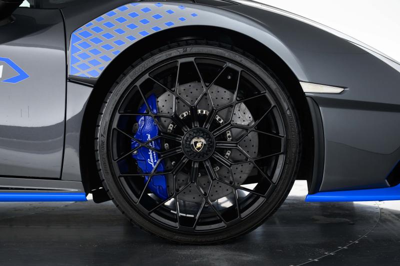 Used Lamborghini Huracan 2023 for sale - 76858790: Photo 9