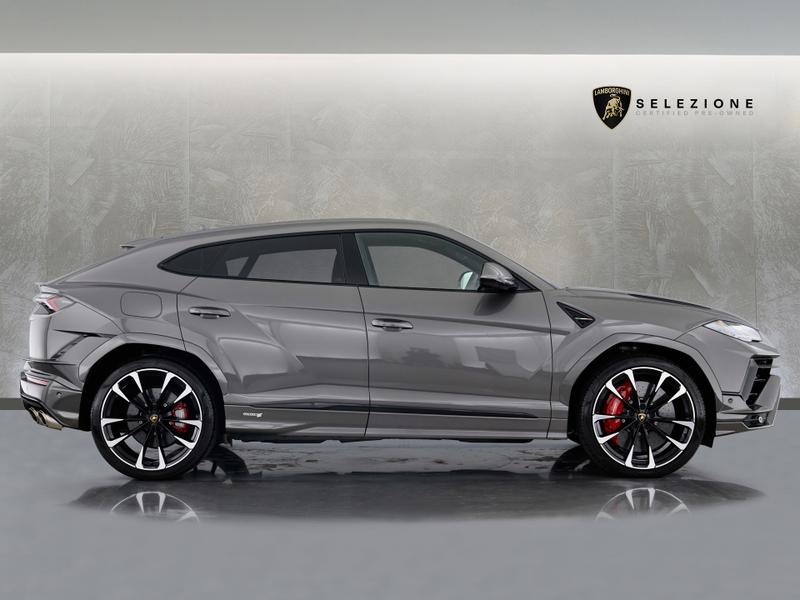 Used Lamborghini Urus 2023 for sale - 77746771: Photo 2