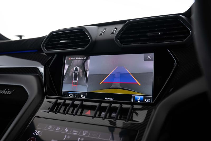 Used Lamborghini Urus 2023 for sale - 76616327: Photo 16