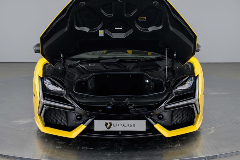 Used Lamborghini Revuelto 2025 for sale - 77505787: Photo 11
