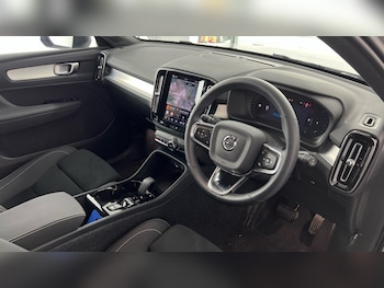 Used Volvo XC40 2025 for sale - 77556872: Photo