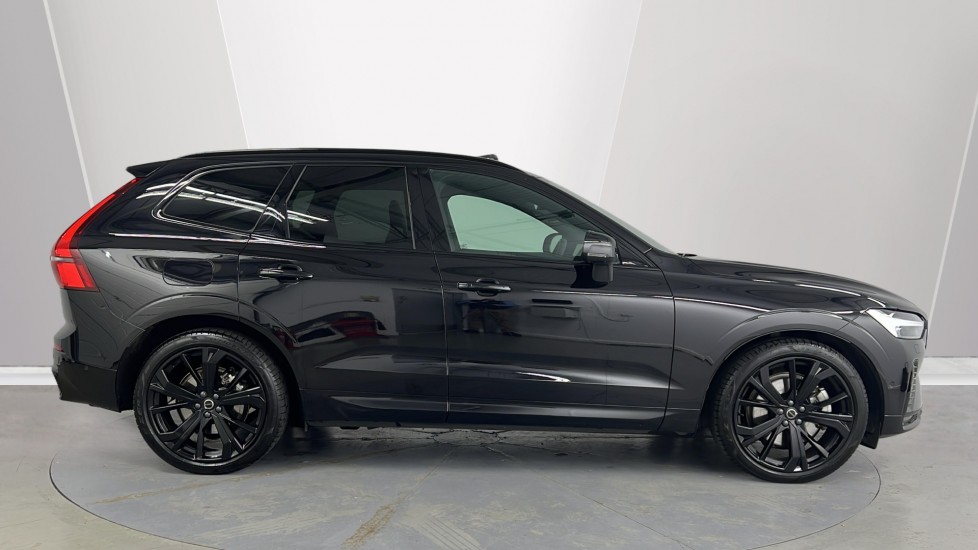 Used Volvo XC60 2025 for sale - 78137074: Photo 3