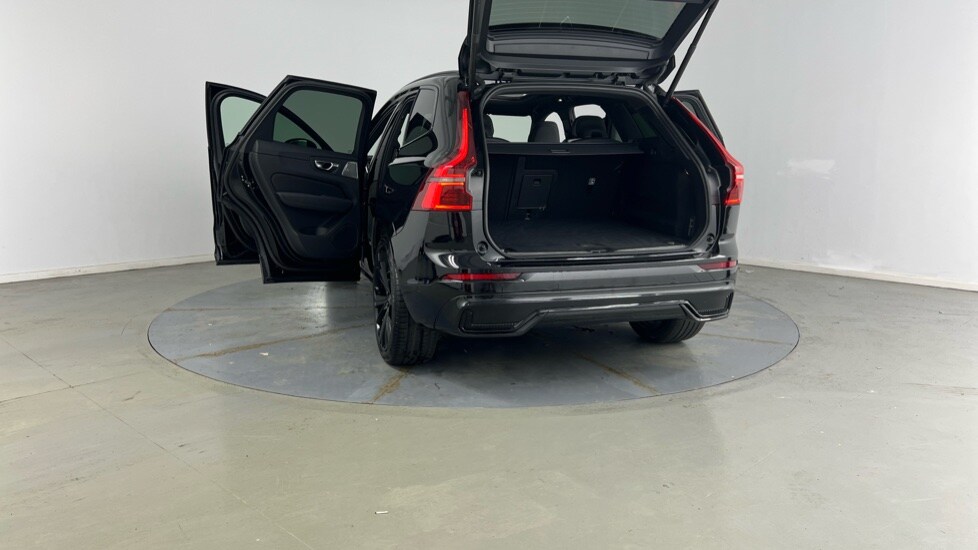 Used Volvo XC60 2025 for sale - 78137074: Photo 32