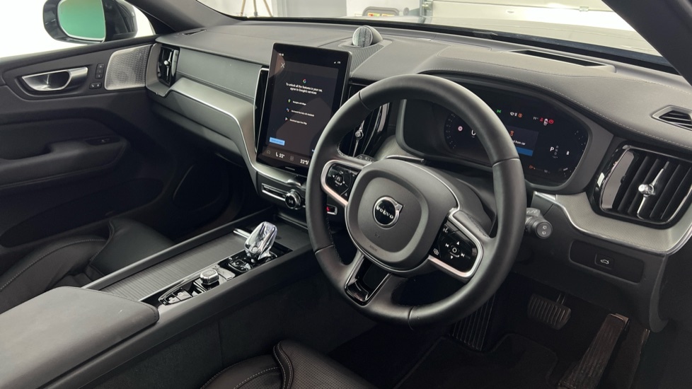 Used Volvo XC60 2025 for sale - 78137074: Photo 4