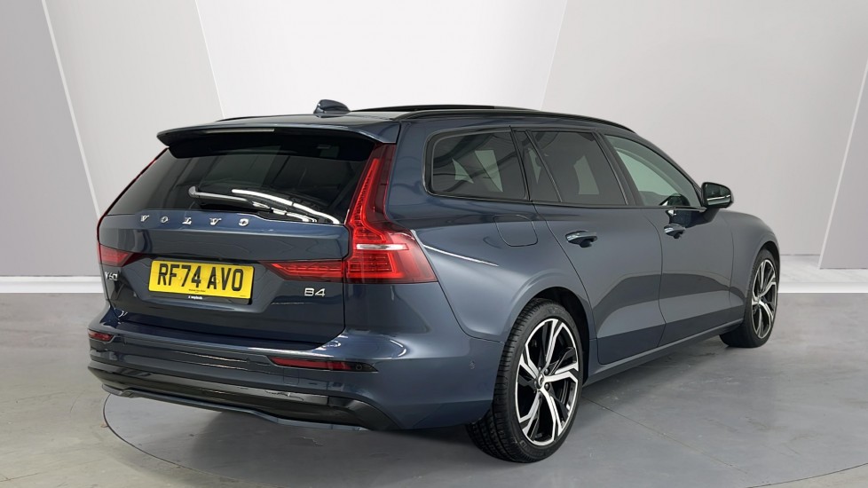Used Volvo V60 2025 for sale - 77057854: Photo 2
