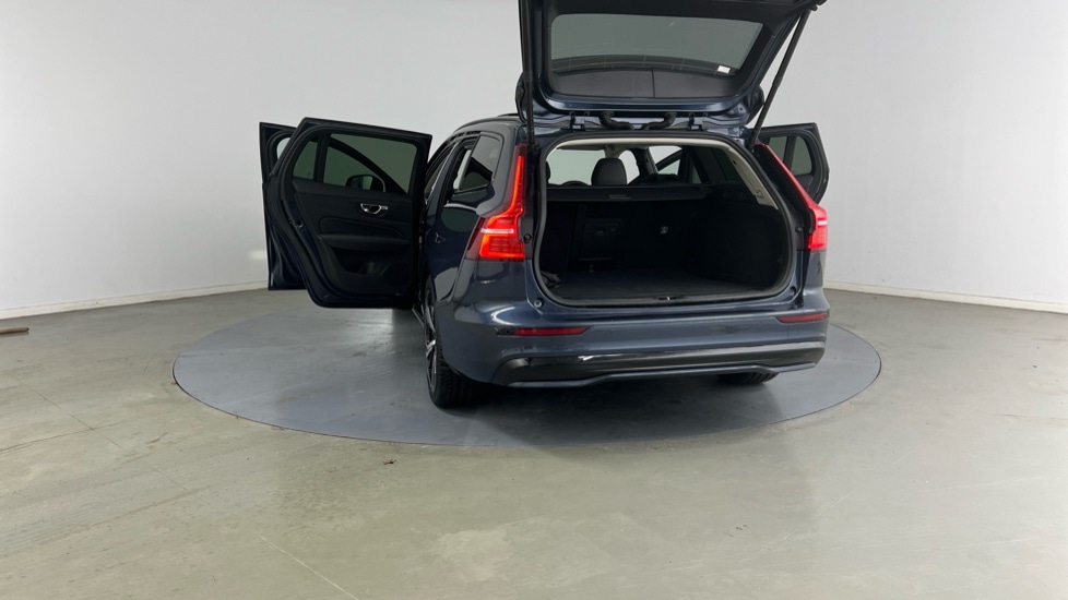Used Volvo V60 2025 for sale - 77057854: Photo 33