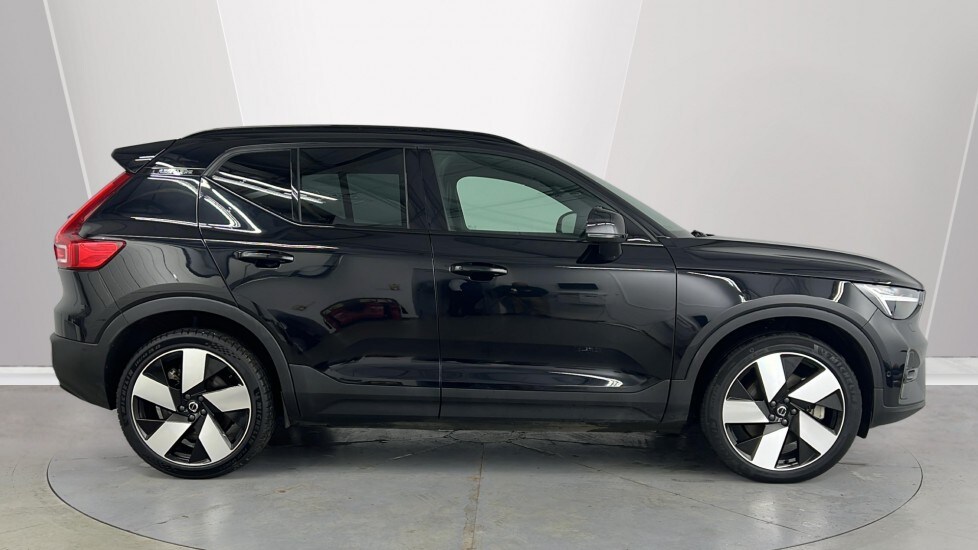 Used Volvo XC40 2022 for sale - 76921675: Photo 3