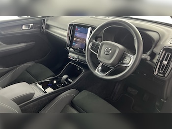 Used Volvo XC40 2022 for sale - 76921675: Photo