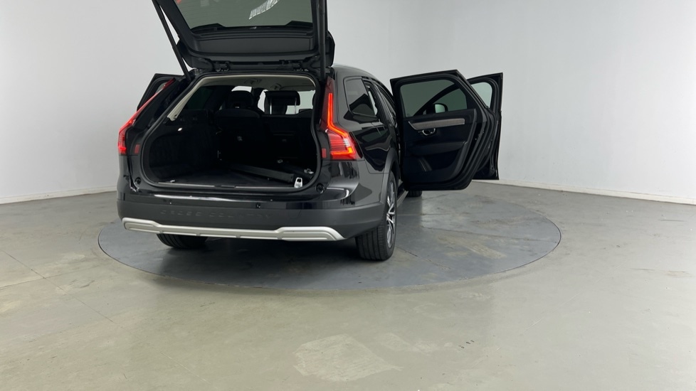 Used Volvo V90 2021 for sale - 76684086: Photo 30