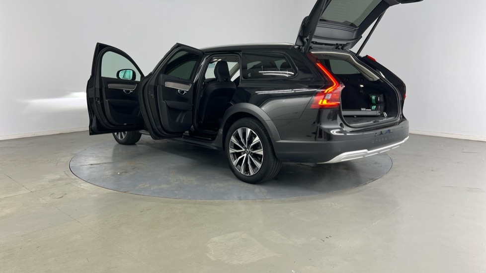 Used Volvo V90 2021 for sale - 76684086: Photo 34