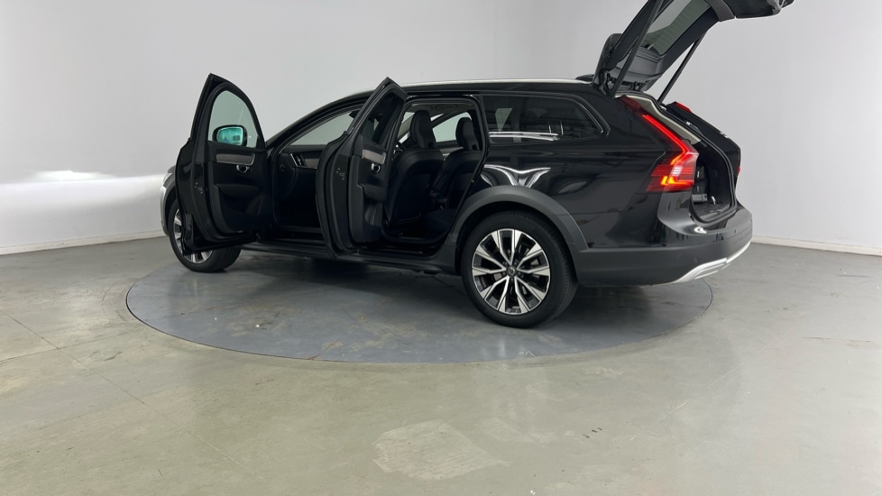 Used Volvo V90 2021 for sale - 76684086: Photo 35