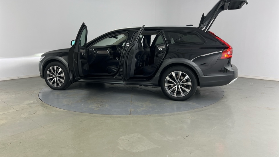 Used Volvo V90 2021 for sale - 76684086: Photo 36