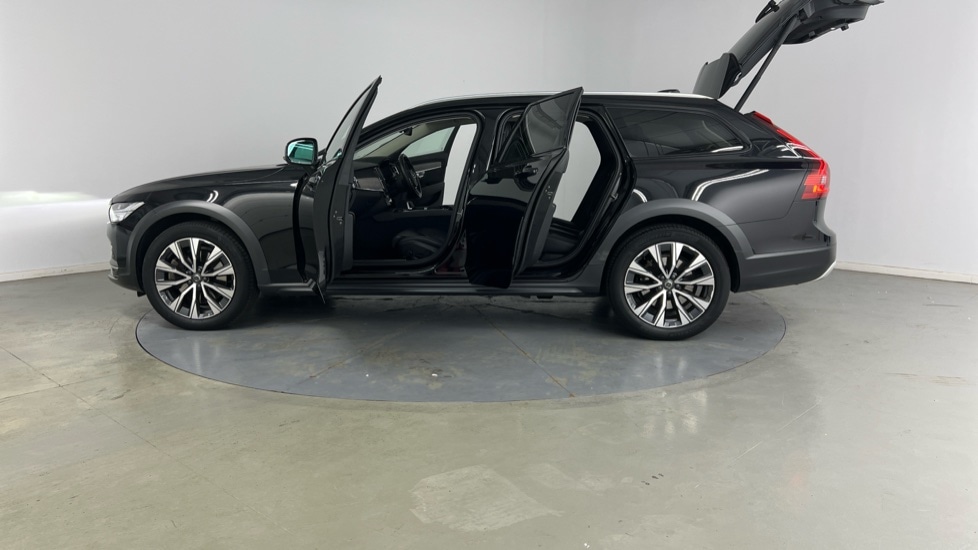 Used Volvo V90 2021 for sale - 76684086: Photo 37