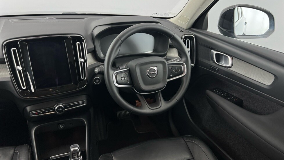 Used Volvo XC40 2021 for sale - 77470808: Photo 8