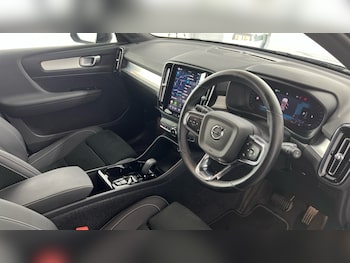 Used Volvo XC40 2025 for sale - 78656650: Photo