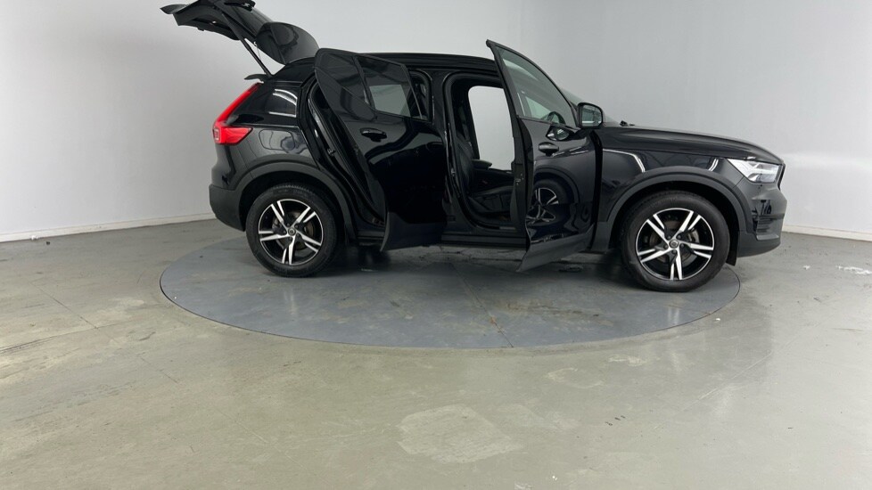 Used Volvo XC40 2021 for sale - 75828936: Photo 24