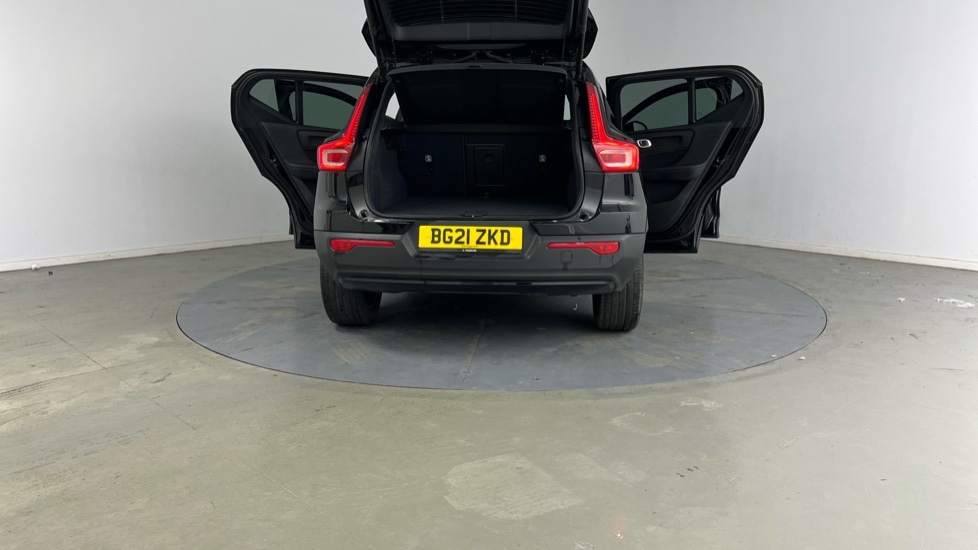 Used Volvo XC40 2021 for sale - 75828936: Photo 31