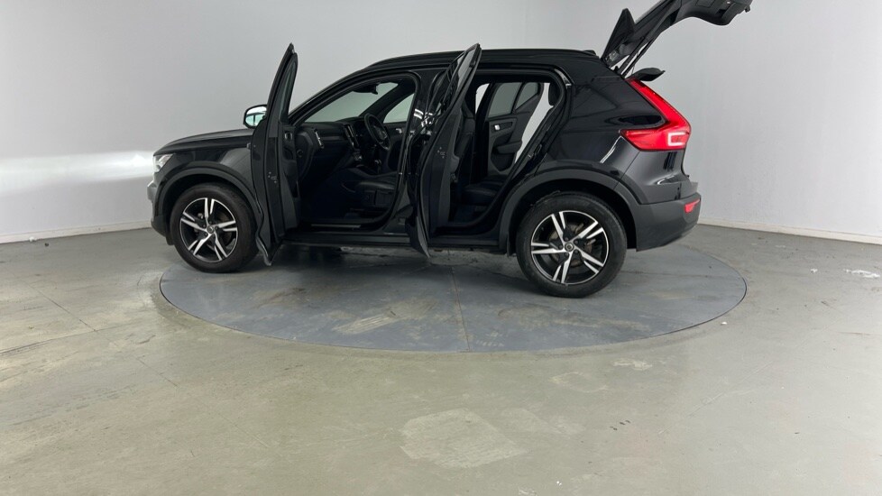 Used Volvo XC40 2021 for sale - 75828936: Photo 37