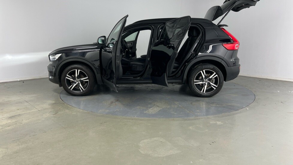 Used Volvo XC40 2021 for sale - 75828936: Photo 38