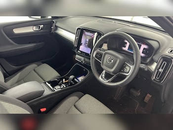 Used Volvo XC40 2023 for sale - 78706448: Photo