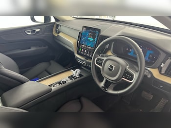 Used Volvo XC60 2025 for sale - 78724465: Photo