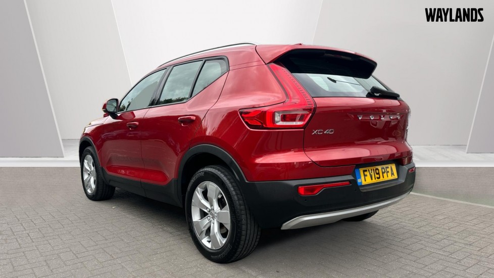 Used Volvo XC40 2019 for sale - 77893960: Photo 2