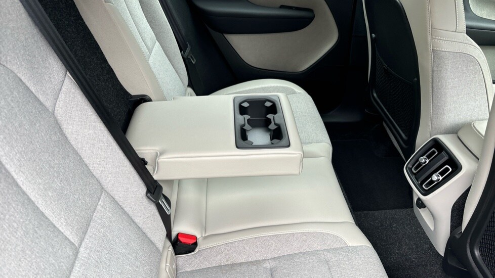 Used Volvo XC40 2019 for sale - 77893960: Photo 37