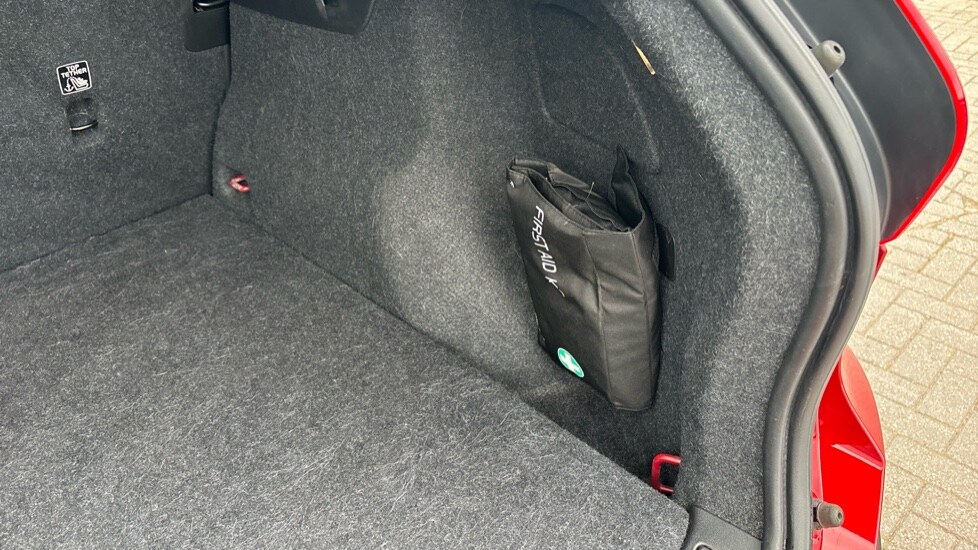 Used Volvo XC40 2019 for sale - 77893960: Photo 40