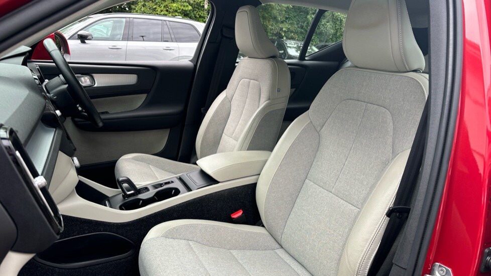 Used Volvo XC40 2019 for sale - 77893960: Photo 47