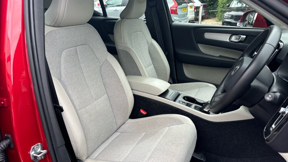 Used Volvo XC40 2019 for sale - 77893960: Photo 9