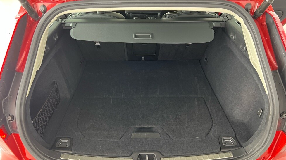 Used Volvo V60 2025 for sale - 77261606: Photo 13