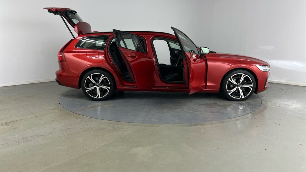 Used Volvo V60 2025 for sale - 77261606: Photo 25