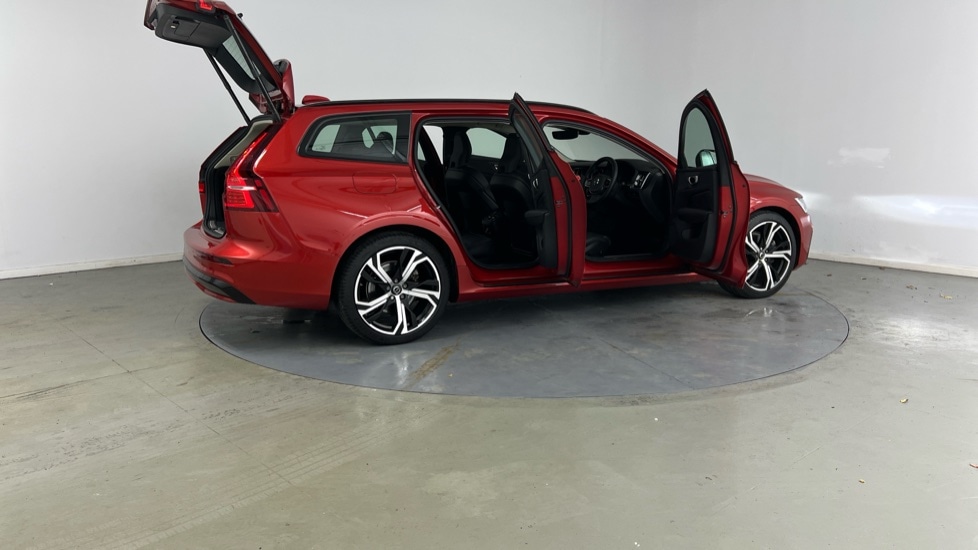 Used Volvo V60 2025 for sale - 77261606: Photo 27
