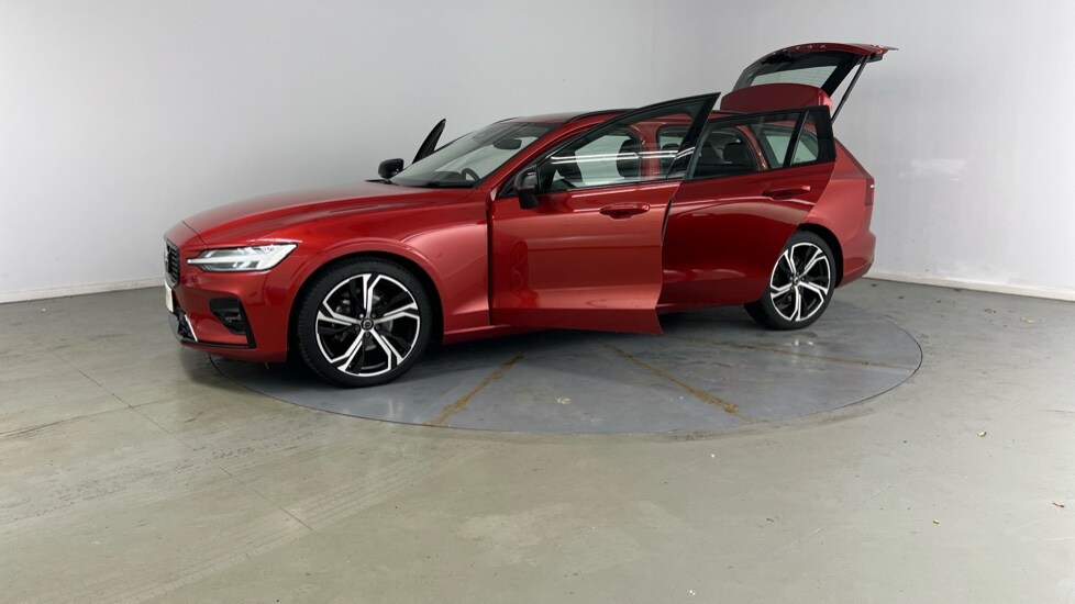 Used Volvo V60 2025 for sale - 77261606: Photo 40