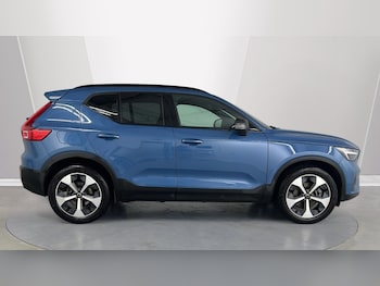 Used Volvo XC40 2025 for sale - 76960020: Photo