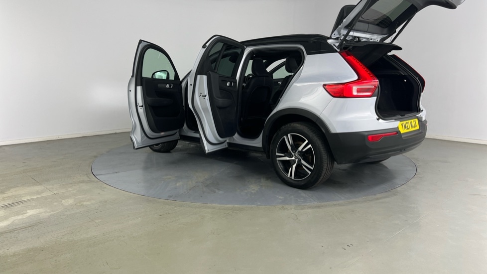 Used Volvo XC40 2021 for sale - 77133931: Photo 37
