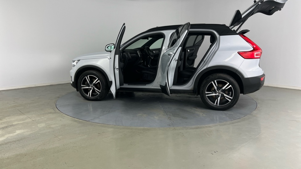 Used Volvo XC40 2021 for sale - 77133931: Photo 39