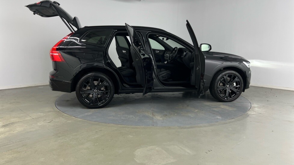 Used Volvo XC60 2025 for sale - 76597895: Photo 32