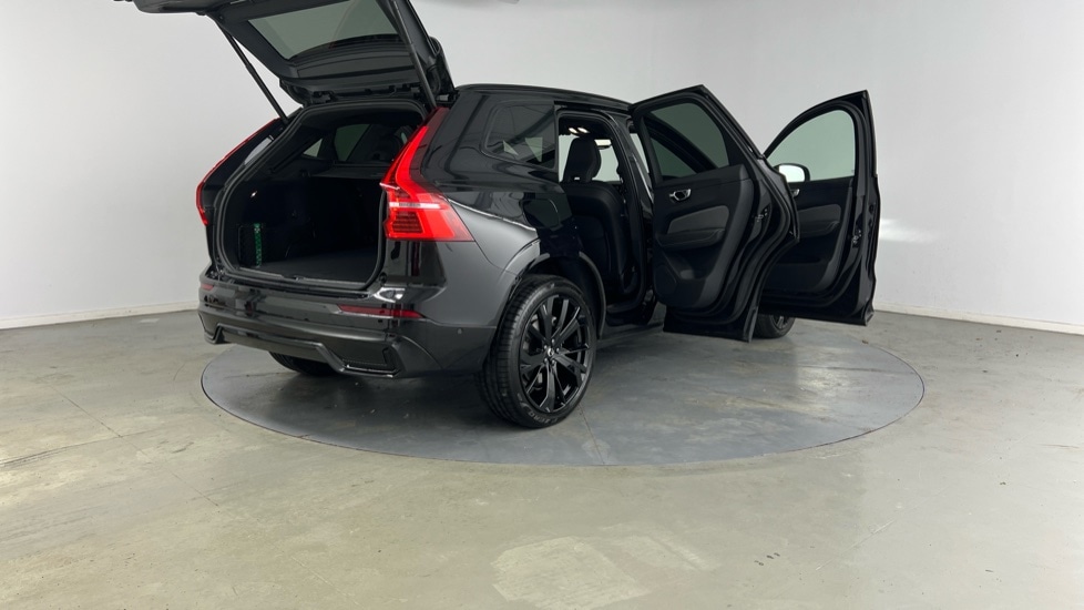 Used Volvo XC60 2025 for sale - 76597895: Photo 35