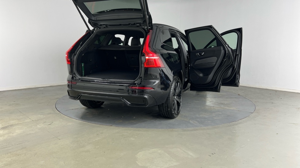 Used Volvo XC60 2025 for sale - 76597895: Photo 36