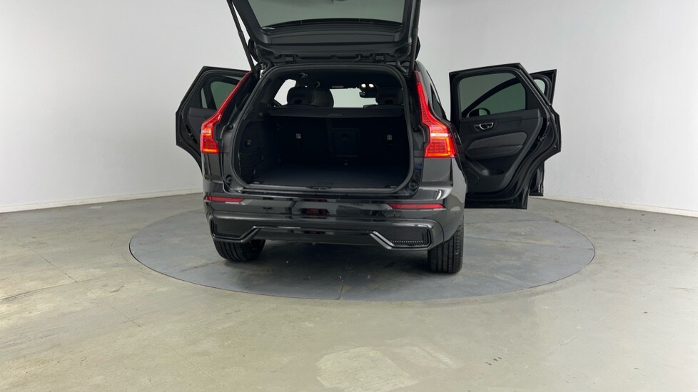 Used Volvo XC60 2025 for sale - 76597895: Photo 37