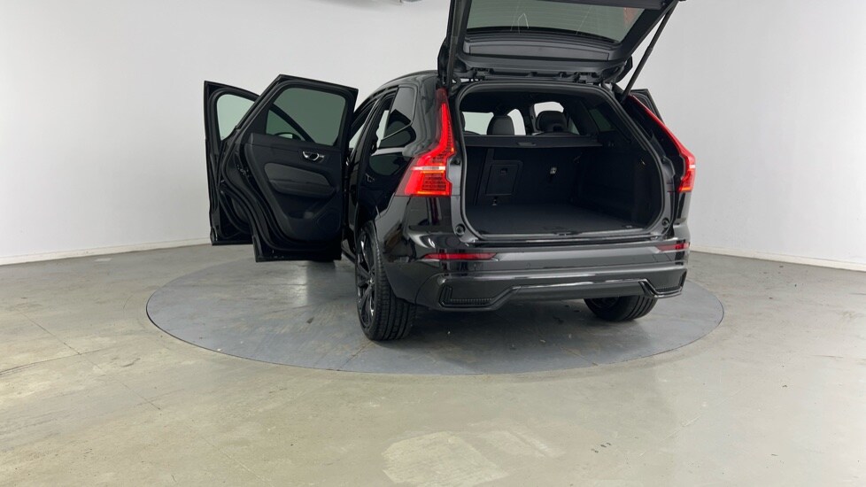 Used Volvo XC60 2025 for sale - 76597895: Photo 39