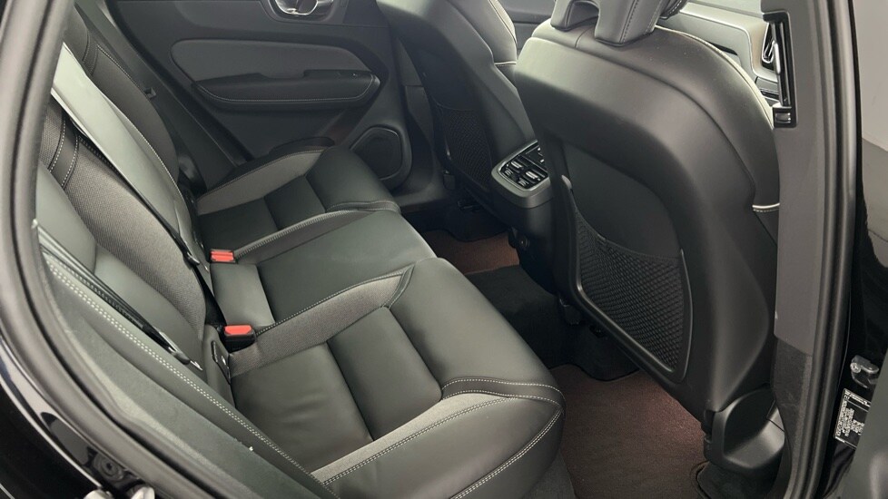 Used Volvo XC60 2025 for sale - 76597895: Photo 6