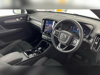 Used Volvo XC40 2025 for sale - 77420438: Photo