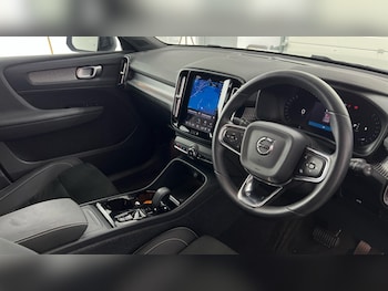 Used Volvo XC40 2023 for sale - 78036763: Photo